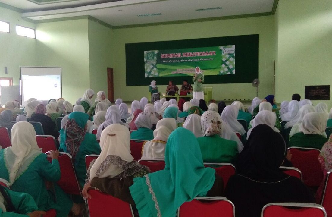 Perempuan Jadi Sasaran Radikalisme – Terorisme, Fatayat NU Kabupaten Cirebon Gelar Seminar Kebangsaaan