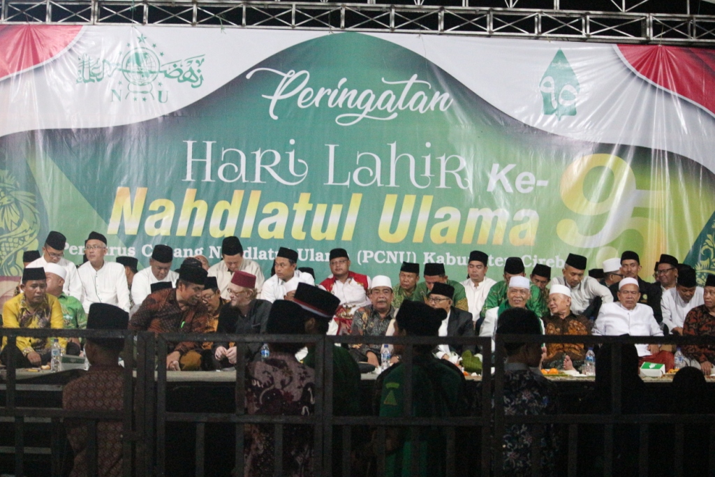Ribuan Warga  Antusias Hadiri Harlah Ke-95 NU Cirebon