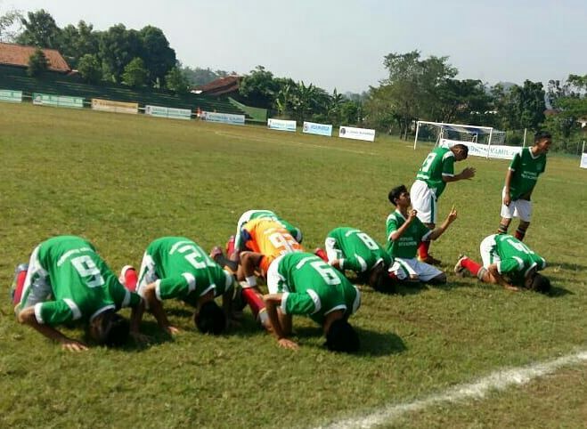 Madinatunnajah Kota Cirebon Pesta Gol ke Gawang Aspik Jungjang