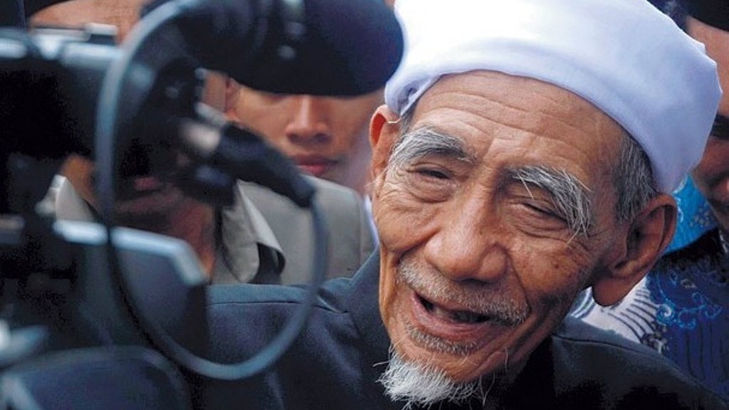 Mbah Moen Cetak Orang-orang Alim Aswaja dan Aktivis NU