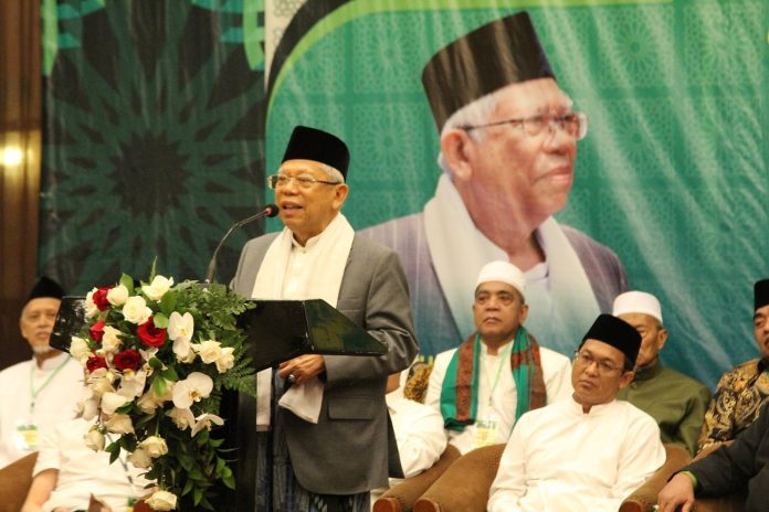 Wakil Presiden terpilih Prof. Dr (Hon.) KH. Ma'ruf Amin saat menyampaikan sambutan dalam acara Tasyakkur Kebangsaan Bersama Ulama di Bandung. Dok. Tim Media PWNU