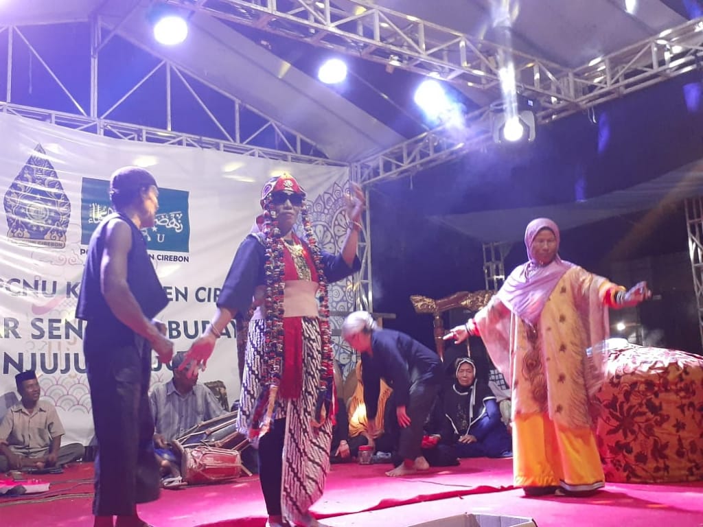 Temoan, Tradisi Gotong Royong yang Masih Lestari di Suranenggala Cirebon