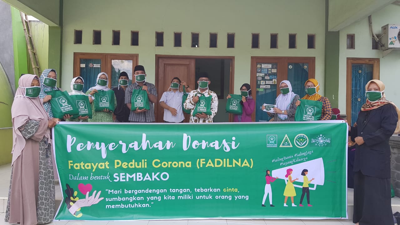 Peduli Corona, Fatayat NU Cirebon Bagikan 420 Paket Sembako