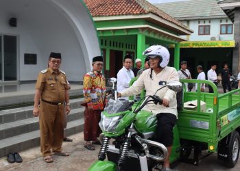 Lepas Bantuan Bentor untuk MWCNU, Bupati Cirebon: Semoga Bisa Memajukan Perekonomian Masyarakat