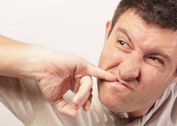 Hukum Menelan Sisa Makanan di Gigi atau Selilit saat Berpuasa