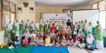 Membentuk Karakter Generasi Masa Depan yang Kreatif dan Mandiri, PAC Fatayat NU Kecamatan Weru Gelar Lomba Mewarnai dalam Peringatan Hari Santri Nasional