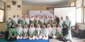 Meriahkan Hari Santri Nasional 2025, PAC Fatayat NU Kecamatan Weru Selenggarakan Seminar Parenting